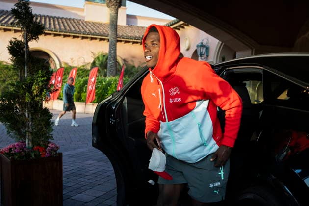 FIFA World Cup, WM, Weltmeisterschaft, Fussball 2026 preparations - Switzerland Switzerland s Breel Embolo arrives at the team hotel (Fairmont Grand Del Mar) in San Diego, California, USA, 05 June 2026. Switzerland will play an international soccer friendly match with Australia on 06 June. San Diego United States  Copyright: xPETERxKLAUNZERx