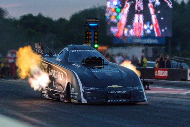EPPING, NH - JUNE 05: Funny Car driver, Alexis DeJoria ( 771) BANDERO CAFE CHEVROLET SS launches off the line during the seconds round of qualifying for the Motorsport, Herren, USA, Dragster Drag Race New England Nationals on June 05, 2026, at New England Dragway in Epping, NH. (Photo by David Hahn Icon Sportswire) AUTO: JUN 05 NHRA New England Nationals EDITORIAL USE ONLY Icon260605018