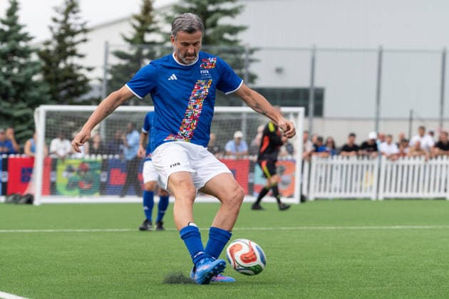 June 5, 2026, Toronto, Ontario, Canada: Christian Panucci shoots the ball during the Italians football legends exhibition match as part of the Italian FIFA Legends Tour in Toronto. on June 5, 2026 in Toronto, Canada. Italian FIFA Legends Tour In Toronto  - ZUMAe321 20260605_zsa_e321_027 Copyright: xLeonardoxRamirezx