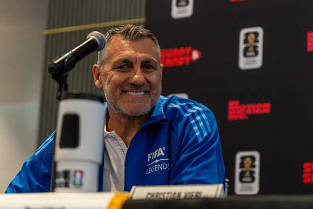June 5, 2026, Toronto, Ontario, Canada: Christian Vieri, Italian football FIFA legend speaks during a press conference, PK, Pressekonferenz as part of the Italian FIFA Legends Tour in Toronto. on June 5, 2026 in Toronto, Canada. Italian FIFA Legends Tour In Toronto  - ZUMAe321 20260605_zsa_e321_029 Copyright: xLeonardoxRamirezx