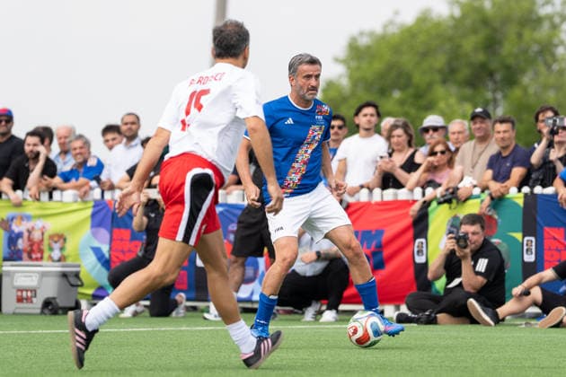June 5, 2026, Toronto, Ontario, Canada: Christian Panucci runs with the ball during the Italians football legends exhibition match as part of the Italian FIFA Legends Tour in Toronto. on June 5, 2026 in Toronto, Canada. Italian FIFA Legends Tour In Toronto  - ZUMAe321 20260605_zsa_e321_033 Copyright: xLeonardoxRamirezx