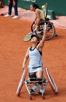 (260606) -- PARIS, June 6, 2026 -- Zhu Zhenzhen (front) Kamiji Yui compete during the wheelchair tennis women s doubles final match between Zhu Zhenzhen (China) Kamiji Yui (Japan) and Jinte Bos Lizzy de Greef of the Netherlands at the French Open tennis tournament at Roland Garros, Paris, France, June 5, 2026. ) ?(SP)FRANCE-PARIS-WHEELCHAIR TENNIS-FRENCH OPEN-WOMEN S DOUBLES-FINAL? WuxHuiwo 