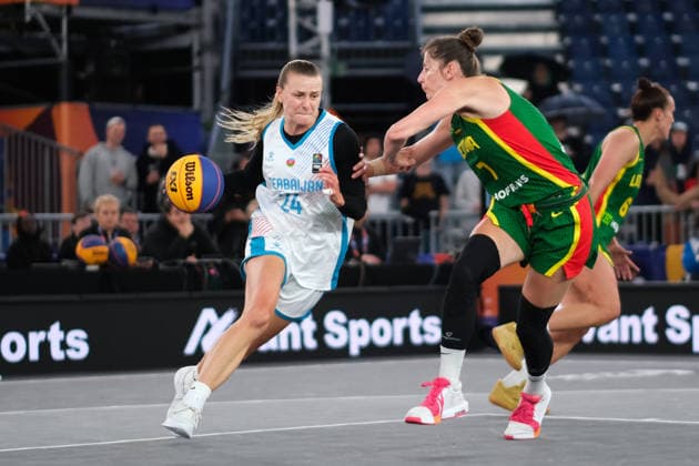 June 5, 2026, Warsaw, Masovian Voivodeship, Poland: Azerbaijan s ALEXANDRA MOLLENHAUER (24) and Lithuania s GIEDRE LABUCKIENE (7) in action during a FIBA 3x3 Basketball World Cup women s last 16 game between Azerbaijan and Lithuania in Warsaw, Poland. Basketball 2026: FIBA 3x3 World Cup Women s Last 16: Azerbaijan 14:12 Lithuania  - ZUMAk204 20260605_zip_k204_068 Copyright: xRomanxKozielx