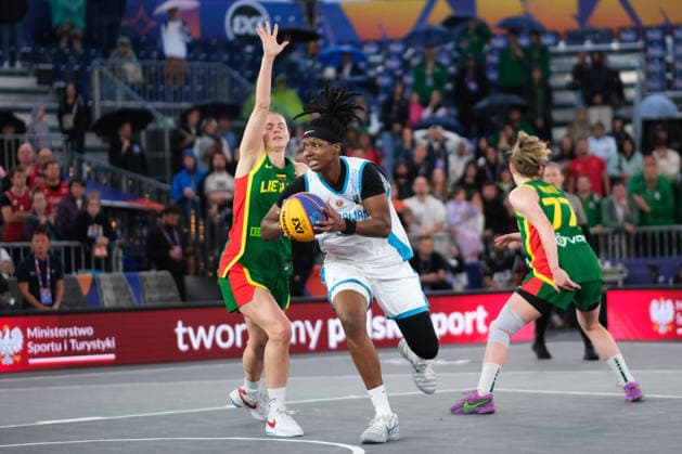 June 5, 2026, Warsaw, Masovian Voivodeship, Poland: Azerbaijan s BRIANNA FRASER (34) and Lithuania s GABRIELE SULSKE (9), JUSTINA MIKNAITE (77) in action during a FIBA 3x3 Basketball World Cup women s last 16 game between Azerbaijan and Lithuania in Warsaw, Poland. Basketball 2026: FIBA 3x3 World Cup Women s Last 16: Azerbaijan 14:12 Lithuania  - ZUMAk204 20260605_zip_k204_071 Copyright: xRomanxKozielx
