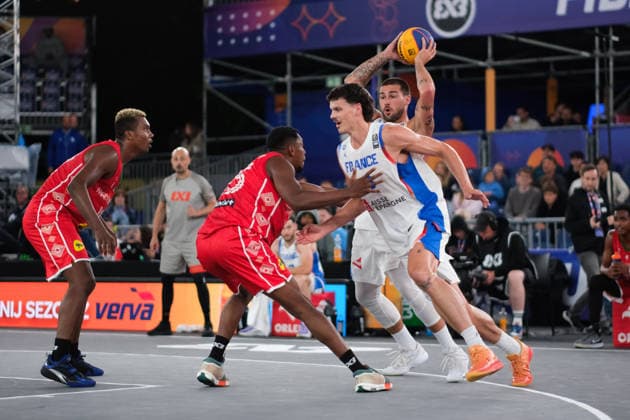 June 5, 2026, Warsaw, Masovian Voivodeship, Poland: France s EMMANUEL MONCEAU (9), JULES RAMBAUT (26) and Madagascar s ALPHA SOLONDRAINY (12), ANTHONY RASOLOMANANA (15) in action during a FIBA 3x3 Basketball World Cup men s last 16 game between France and Madagascar in Warsaw, Poland. Basketball 2026: FIBA 3x3 World Cup Men s Last 16: France 16:10 Madagascar  - ZUMAk204 20260605_zip_k204_083 Copyright: xRomanxKozielx