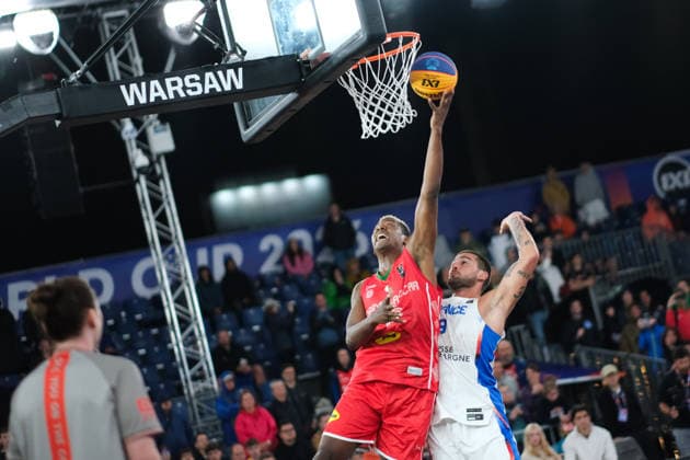 June 5, 2026, Warsaw, Masovian Voivodeship, Poland: France s EMMANUEL MONCEAU (9) and Madagascar s ALPHA SOLONDRAINY (12) in action during a FIBA 3x3 Basketball World Cup men s last 16 game between France and Madagascar in Warsaw, Poland. Basketball 2026: FIBA 3x3 World Cup Men s Last 16: France 16:10 Madagascar  - ZUMAk204 20260605_zip_k204_081 Copyright: xRomanxKozielx