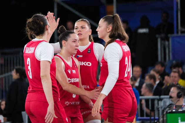 June 5, 2026, Warsaw, Masovian Voivodeship, Poland: Czechia s LUCIE SVATONOVA (4), KAROLINA SOTOLOVA (9), KATERINA GALICKOVA (3), and MONIKA FUCIKOVA (24) after suffering defeat and elimination at the end of a FIBA 3x3 Basketball World Cup women s last 16 game between France and Czechia in Warsaw, Poland. Basketball 2026: FIBA 3x3 World Cup Women s Last 16: France 10:9 Czechia  - ZUMAk204 20260605_zip_k204_112 Copyright: xRomanxKozielx