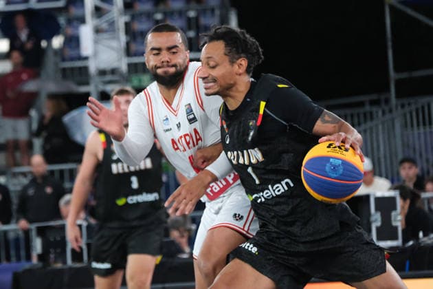 June 5, 2026, Warsaw, Masovian Voivodeship, Poland: Austria s NICO KALTENBRUNNER (14) and Belgium s DENNIS DONKOR (1) in action during a FIBA 3x3 Basketball World Cup men s last 16 game between Austria and Belgium in Warsaw, Poland. Basketball 2026: FIBA 3x3 World Cup Men s Last 16: Austria 21:13 Belgium  - ZUMAk204 20260605_zip_k204_115 Copyright: xRomanxKozielx