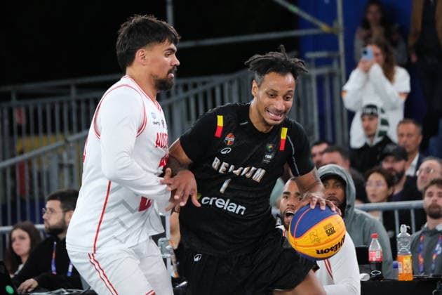 June 5, 2026, Warsaw, Masovian Voivodeship, Poland: Austria s FABIO SOHNEL (44) and Belgium s DENNIS DONKOR (1) in action during a FIBA 3x3 Basketball World Cup men s last 16 game between Austria and Belgium in Warsaw, Poland. Basketball 2026: FIBA 3x3 World Cup Men s Last 16: Austria 21:13 Belgium  - ZUMAk204 20260605_zip_k204_116 Copyright: xRomanxKozielx