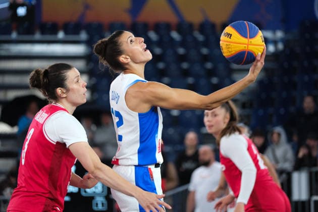 June 5, 2026, Warsaw, Masovian Voivodeship, Poland: France s LAETITIA GUAPO (12) and Czechia s KATERINA GALICKOVA (3) in action during a FIBA 3x3 Basketball World Cup women s last 16 game between France and Czechia in Warsaw, Poland. Warsaw Poland - ZUMAk204 20260605_zip_k204_108 Copyright: xRomanxKozielx
