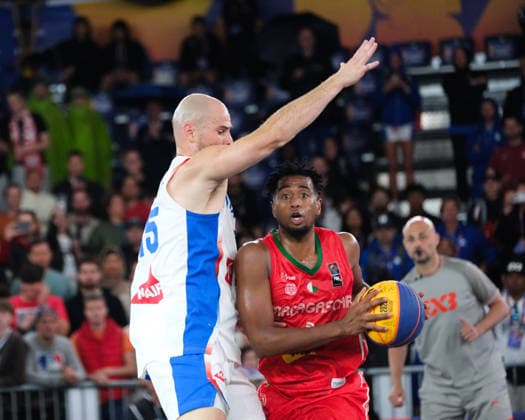 June 5, 2026, Warsaw, Masovian Voivodeship, Poland: Madagascar s ELLY RANDRIAMAMPIONONA (1) and France s ALEX VIALARET (15) in action during a FIBA 3x3 Basketball World Cup men s last 16 game between France and Madagascar in Warsaw, Poland. Warsaw Poland - ZUMAk204 20260605_zip_k204_134 Copyright: xRomanxKozielx