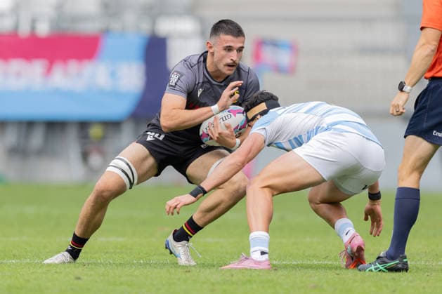 Deutschland - Argentinien, SVNS Rugby World Championship, WM, Weltmeisterschaft Tackling von Santiago Vera Feld (Argentinien) an Bennet Veil (Deutschland). Erstes Gruppenspiel zwischen Deutschland und Argentinien. Drittes Turnier der SVNS World Championship, Siebener-Rugby WM vom 5. bis 7. Juni 2026 in Bordeaux (Frankreich). Tag 1, Gruppenspiele am 5. Juni 2026., Bordeaux Region Nouvelle-Aquitaine Frankreich Stade Atlantique