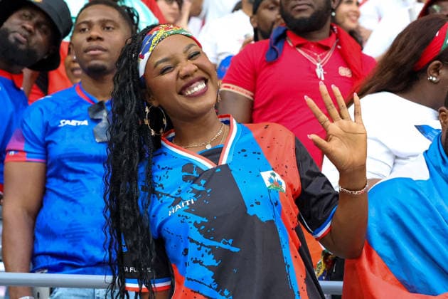 MIAMI, FL - JUNE 5: Haiti fans pose for a photograph during the International Friendly, Länderspiel, Nationalmannschaft game between Haiti and Peru at NU Stadium on June 5, 2026 in Miami,Florida.(Photo by Chris Arjoon Icon Sportswire) SOCCER: JUN 05 Haiti vs Peru EDITORIAL USE ONLY Icon2605060010029