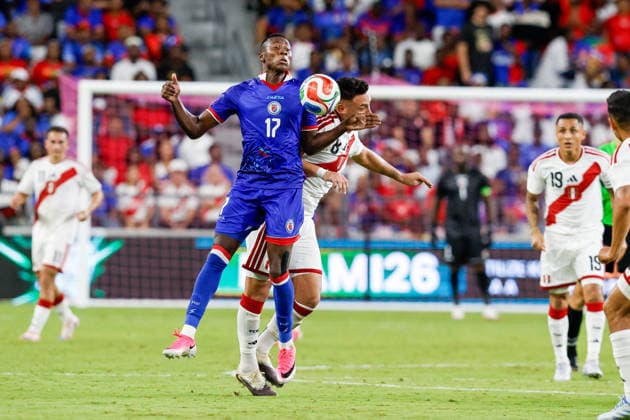MIAMI, FL - JUNE 5: Haiti midfielder Jean Jacques Danley (17) and Peru midfielder Erick Noriega (8) battle for the ball during the International Friendly, Länderspiel, Nationalmannschaft game between Haiti and Peru at NU Stadium on June 5, 2026 in Miami,Florida.(Photo by Chris Arjoon Icon Sportswire) SOCCER: JUN 05 Haiti vs Peru EDITORIAL USE ONLY Icon2605060010038