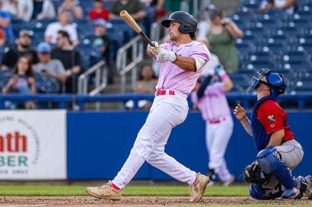 Williamsport Crosscutters v Trenton Thunder - MLB, Baseball Herren, USA Draft League Baseball Matthew Bucciero of the Trenton Thunder hits the ball during an MLB Draft League baseball game at Trenton Thunder Ballpark in Trenton, United States, on June 5, 2026. Trenton United States  Copyright: xDanxSquicciarinix originalFilename:squicciarini-williams260605_npAan.jpg