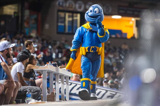 Williamsport Crosscutters v Trenton Thunder - MLB, Baseball Herren, USA Draft League Baseball Cloudman, the Trenton Thunder mascot, is present during an MLB Draft League baseball game at Trenton Thunder Ballpark in Trenton, United States, on June 5, 2026. Trenton United States  Copyright: xDanxSquicciarinix originalFilename:squicciarini-williams260605_nptwg.jpg