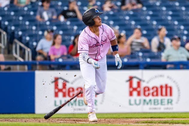 Williamsport Crosscutters v Trenton Thunder - MLB, Baseball Herren, USA Draft League Baseball Joek Rivera of the Trenton Thunder hits the ball during an MLB Draft League baseball game at Trenton Thunder Ballpark in Trenton, United States, on June 5, 2026. Trenton United States  Copyright: xDanxSquicciarinix originalFilename:squicciarini-williams260605_npYV0.jpg