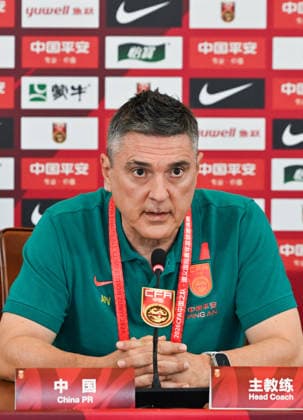 ZUNYI, CHINA - JUNE 05: Antonio Puche Vicente, head coach of China U23 Men s national team, Nationalteam answers questions from the media during a press conference, PK, Pressekonferenz ahead of the 2026 Zunyi International Youth Football Invitational Tournament on June 5, 2026 in Zunyi, Guizhou Province of China.  Copyright: xVCGx 111646321459