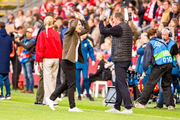 Denmark v Sweden, Women™s World Cup Qualification, Odense, Denmark Odense, Denmark. 05th, June 2026. Head coach Jacob Michelsen of Denmark seen in celebration with Peter Moller, director of football of DBU, after the final whistle of the Women™s World Cup Qualifier match between Denmark and Sweden at Odense Stadion in Odense. Denmark, Odense  Copyright: xGonzalesxPhoto KentxRasmussenx
