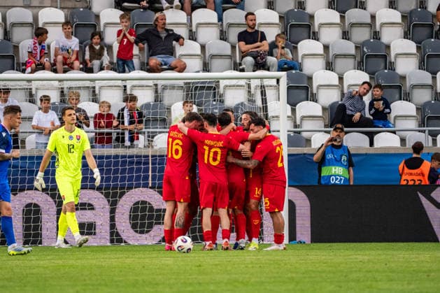 Slovakia v Montenegro - International Friendly, Länderspiel, Nationalmannschaft Match Milutin Osmajic of Montenegro celebrates a goal with teammates during the international friendly match between Slovakia and Montenegro at Kosicka Futbalova Arena in Kosice, Slovakia, on June 5, 2026. Kosice Slovakia  Copyright: xMatejxSaganx originalFilename:sagan-slovakia260605_npkTE.jpg