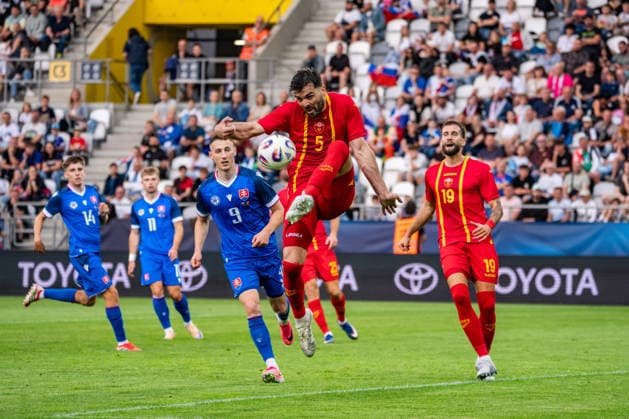 Slovakia v Montenegro - International Friendly, Länderspiel, Nationalmannschaft Match Igor Vujacic of Montenegro plays during the international friendly match between Slovakia and Montenegro at Kosicka Futbalova Arena in Kosice, Slovakia, on June 5, 2026. Kosice Slovakia  Copyright: xMatejxSaganx originalFilename:sagan-slovakia260605_npHEu.jpg
