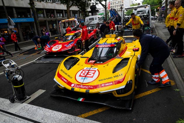 24 HEURES DU MANS 2026 - PESAGE 83 YE Yifei (chn), KUBICA Robert (pol), HANSON Phil (gbr), AF Corse, Ferrari 499P 83, Hypercar, ambiance during Le Pesage of the 24 Hours of Le Mans 2026, 3rd round of the 2026 FIA World Endurance Championship, from June 5 to 6, 2026 on the Place de la RÃ publique in Le Mans, France - Le MansFrance Copyright: xJULIENxDELFOSSEx