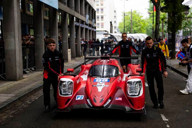 24 HEURES DU MANS 2026 - PESAGE 99 HYETT PJ (usa), ALLEN James (aus), CAMERON Dane (usa), AO by TF, Oreca 07 Gibson 99, Rockie the Pegasus, LMP2 Pro-AM, ambiance during Le Pesage of the 24 Hours of Le Mans 2026, 3rd round of the 2026 FIA World Endurance Championship, from June 5 to 6, 2026 on the Place de la RÃ publique in Le Mans, France - Le MansFrance Copyright: xJULIENxDELFOSSEx