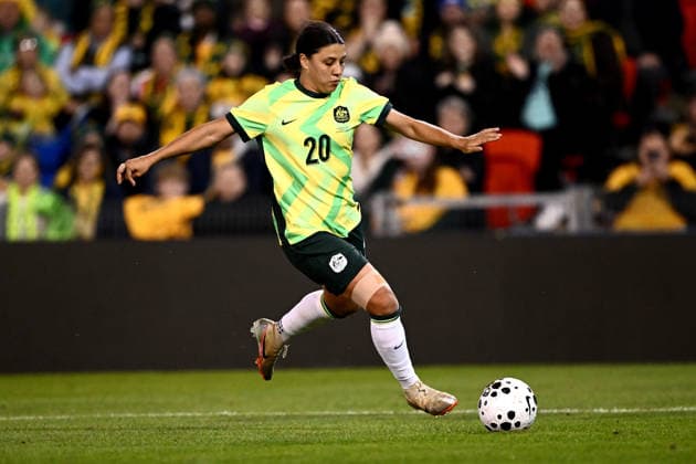 SOCCER MATILDAS MEXICO, Sam Kerr of Australia controls the ball during the International Friendly, Länderspiel, Nationalmannschaft match between Australia and Mexico at McDonald Jones Stadium in Newcastle, Saturday, June 6, 2026. ( NO ARCHIVING, EDITORIAL USE ONLY NEWCASTLE NEW SOUTH WALES AUSTRALIA  Copyright: xDANxHIMBRECHTSx 20260606178075868471
