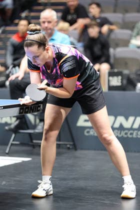 Hannah Schoenau beim Aufschlag. GER Erfurt TT Finals 2026 Deutsche Meisterschaft, Tischtennis Messehalle Erfurt 06.06.2026. GER Erfurt TT Finals 2026 Deutsche Meisterschaft, Tischtennis Messehalle Erfurt 06.06.2026 Thueringen Deutsche Meiterschaft 06.06.2026 Erfurt Copyright: xEibner-Pressefoto JoergxHirschx EP_JHH