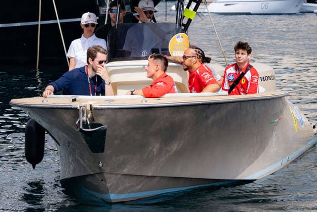 F1 Louis Vuitton Grand Prix de Monaco - Lewis Hamilton LEWIS HAMILTON (GBR) of Scuderia Ferrari HP arriving on a boat on Saturday during the 2026 Formula 1 Louis Vuitton Monaco Grand Prix at the Monaco Street Circuit on June 6, 2026. Photo by Antoine Lapeyre Reveries Agency via ABACAPRESS.COM Monaco Monaco  Copyright: xAntoinexLapeyre ReveriesxAgency ABACAx
