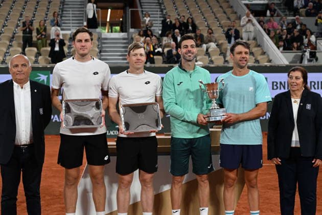 Tennis -Internationaux de France - Roland Garros 2026 - ITF - 06 06 2026 - Tennis -Internationaux de France - Roland Garros 2026 - ITF - 06 06 2026 - victoire du double Granollers Zeballos - Espagne ParisFrance  Copyright: xChryslenexCaillaud Psnewzx