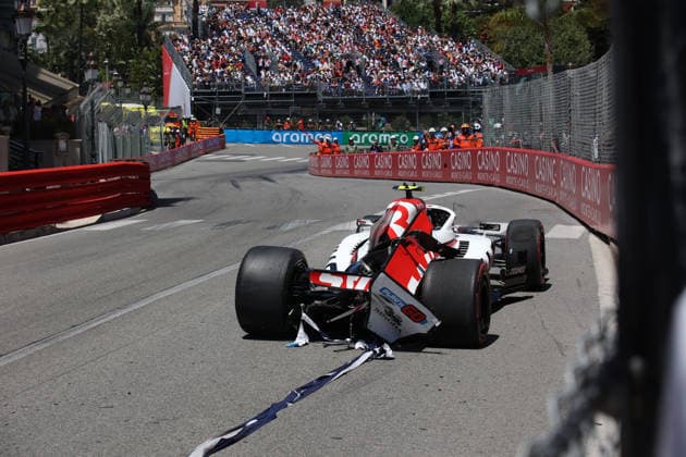 06.06.2026, Circuit de Monaco, Monte Carlo, Formel 1 Louis Vuitton Grand Prix Monaco 2026 ,im Bild Unfall von Oliver Bearman (GBR), TGR Haas F1 Team (Photo by Alessandro Martellotta Hasan Bratic DeFodi Images) -
