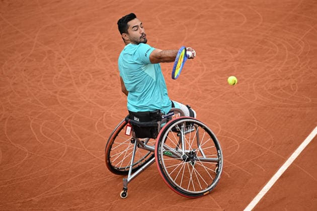 2026 French Open (Roland-Garros) PARIS, FRANCE - JUNE 06: Ahmet Kaplan of Turkiye in action against Niels Vink (not seen) of the Netherlands during the Quad Wheelchair Singles Final the 2026 French Open at Roland Garros on June 06, 2026 in Paris, France. Burak Akbulut Anadolu Paris France. Editorial use only. Please get in touch for any other usage.  Copyright: x2026xAnadoluxBurakxAkbulutx