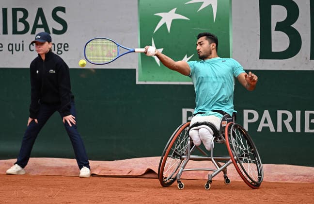 2026 French Open (Roland-Garros) PARIS, FRANCE - JUNE 06: Ahmet Kaplan of Turkiye in action against Niels Vink (not seen) of the Netherlands during the Quad Wheelchair Singles Final the 2026 French Open at Roland Garros on June 06, 2026 in Paris, France. Burak Akbulut Anadolu Paris France. Editorial use only. Please get in touch for any other usage.  Copyright: x2026xAnadoluxBurakxAkbulutx