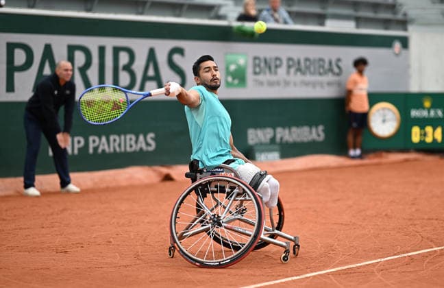 2026 French Open (Roland-Garros) PARIS, FRANCE - JUNE 06: Ahmet Kaplan of Turkiye in action against Niels Vink (not seen) of the Netherlands during the Quad Wheelchair Singles Final the 2026 French Open at Roland Garros on June 06, 2026 in Paris, France. Burak Akbulut Anadolu Paris France. Editorial use only. Please get in touch for any other usage.  Copyright: x2026xAnadoluxBurakxAkbulutx