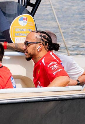 F1 Louis Vuitton Grand Prix de Monaco - Lewis Hamilton LEWIS HAMILTON (GBR) of Scuderia Ferrari HP arriving on a boat on Saturday during the 2026 Formula 1 Louis Vuitton Monaco Grand Prix at the Monaco Street Circuit on June 6, 2026. Photo by Antoine Lapeyre Reveries Agency via ABACAPRESS.COM Monaco Monaco  Copyright: xAntoinexLapeyre ReveriesxAgency ABACAx