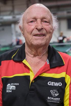 Lotto Thüringen TT-Finals Erfurt 2026 Deutsche Tischtennis Meisterschaften, ältester Teilnehmer bei den Senioren mit 95 Jahren: Paul Juchem. Geboren wurde Paul Juchem im Jahr 1931. 2024 bei der WM in Rom holte er in seiner Altersklasse die Bronzemedaille.