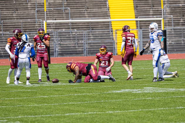 American Football, Kassel, Kassel Titans vs. AFC Rüsselsheim Crusaders, Auestadion Kassel; 06.06.2026 American Football, Kassel, Germany - 06.06.2026: Spiel der Kassel Titans vs. AFC Rüsselsheim Crusaders, Auestadion Kassel Copyright: xBEAUTIFULxSPORTS Freudensteinx