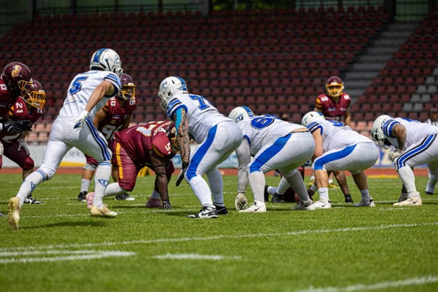 American Football, Kassel, Kassel Titans vs. AFC Rüsselsheim Crusaders, Auestadion Kassel; 06.06.2026 American Football, Kassel, Germany - 06.06.2026: Spiel der Kassel Titans vs. AFC Rüsselsheim Crusaders, Auestadion Kassel Copyright: xBEAUTIFULxSPORTS Freudensteinx