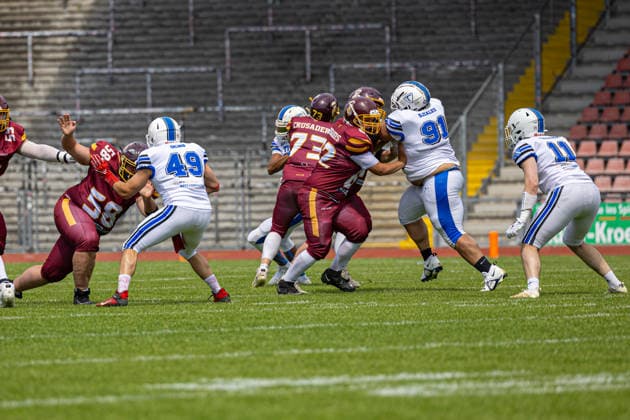 American Football, Kassel, Kassel Titans vs. AFC Rüsselsheim Crusaders, Auestadion Kassel; 06.06.2026 American Football, Kassel, Germany - 06.06.2026: Spiel der Kassel Titans vs. AFC Rüsselsheim Crusaders, Auestadion Kassel Copyright: xBEAUTIFULxSPORTS Freudensteinx