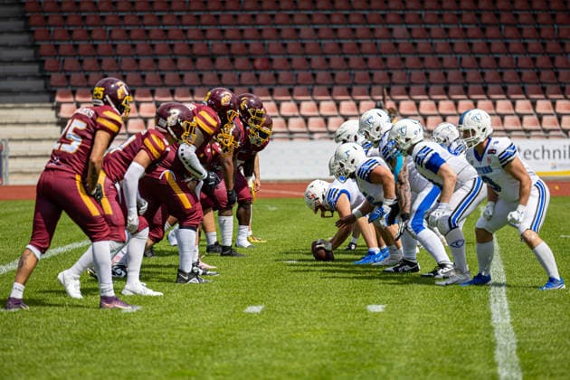 American Football, Kassel, Kassel Titans vs. AFC Rüsselsheim Crusaders, Auestadion Kassel; 06.06.2026 American Football, Kassel, Germany - 06.06.2026: Spiel der Kassel Titans vs. AFC Rüsselsheim Crusaders, Auestadion Kassel Copyright: xBEAUTIFULxSPORTS Freudensteinx