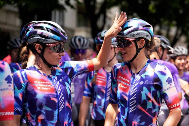 Kazakhstan™s Anastasiya Kolesava of Canyon SRAM Zondacrypto™s and Italy™s Chiara Consonni of Canyon SRAM Zondacrypto™s during Stage 8 of the Giro d™Italia Women, from Rivoli to Sestriere, Italy, Saturday, June 6, 2026  Copyright: xMarcoxAlpozzi LaPressex