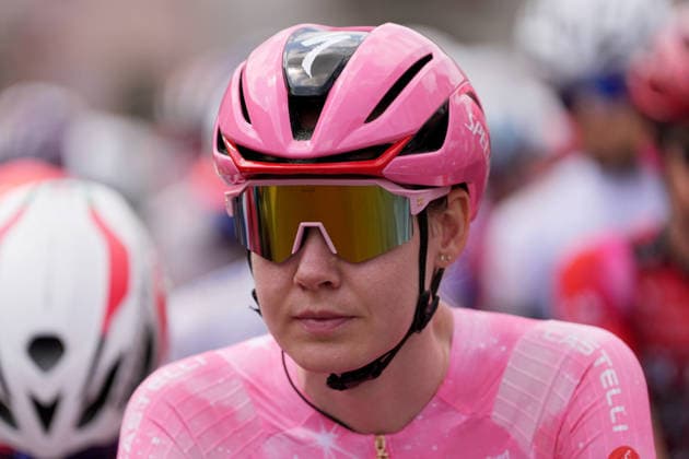 The pink jersey Netherlands™s Anna van der Breggen of Team SD Worx - Protime™s during Stage 8 of the Giro d™Italia Women, from Rivoli to Sestriere, Italy, Saturday, June 6, 2026  Copyright: xDavidexSpada LaPressex