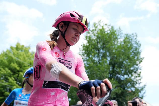 The pink jersey Netherlands™s Anna van der Breggen of Team SD Worx - Protime™s during Stage 8 of the Giro d™Italia Women, from Rivoli to Sestriere, Italy, Saturday, June 6, 2026  Copyright: xDavidexSpada LaPressex