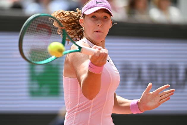 2026 French Open (Roland-Garros) - Women s singles final PARIS, FRANCE - JUNE 06: Mirra Andreeva in action against Maja Chwalinska (not seen) of Poland during the women s final singles match on day 14 of the French Open tennis tournament on Court Philippe-Chatrier at the Roland-Garros Complex in Paris, France on June 6, 2026. Mustafa Yalcin Anadolu Paris France. Editorial use only. Please get in touch for any other usage.  Copyright: x2026xAnadoluxMustafaxYalcinx