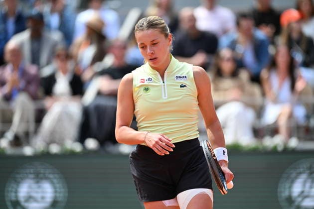 2026 French Open (Roland-Garros) - Women s singles final PARIS, FRANCE - JUNE 06: Maja Chwalinska of Poland in action against Mirra Andreeva (not seen) during the women s final singles match on day 14 of the French Open tennis tournament on Court Philippe-Chatrier at the Roland-Garros Complex in Paris, France on June 6, 2026. Mustafa Yalcin Anadolu Paris France. Editorial use only. Please get in touch for any other usage.  Copyright: x2026xAnadoluxMustafaxYalcinx