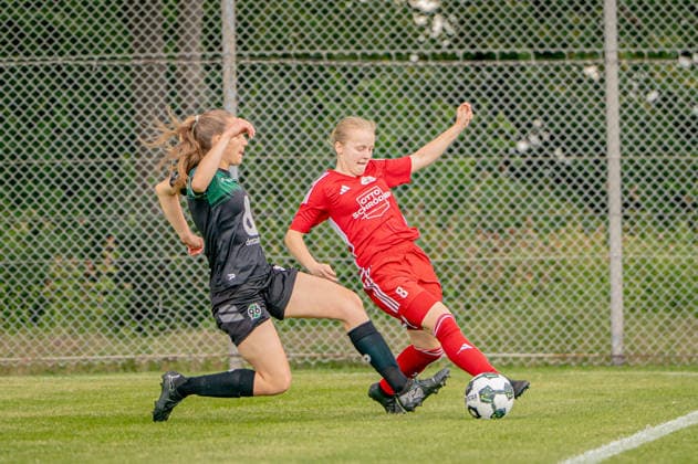 Fußball I Frauen I Saison 2025-2026 I Niedersachsen-Pokal I Finale I FC Jesteburg-Bendestorf - Hannover 96 I 06.06.2026 Barsinghausen August-Wenzel-Stadion Deutschland Copyright: xLobeca JonasxBoningx