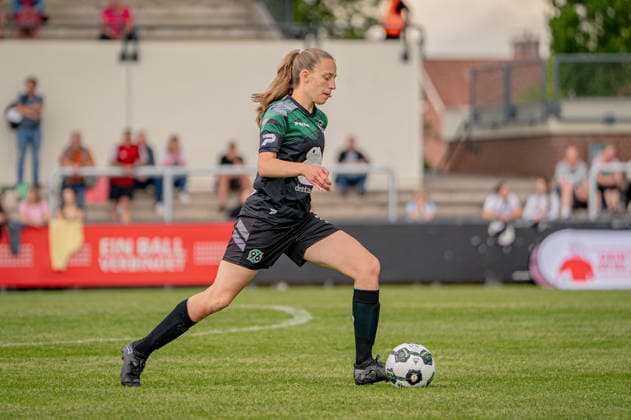 Fußball I Frauen I Saison 2025-2026 I Niedersachsen-Pokal I Finale I FC Jesteburg-Bendestorf - Hannover 96 I 06.06.2026 Barsinghausen August-Wenzel-Stadion Deutschland Copyright: xLobeca JonasxBoningx