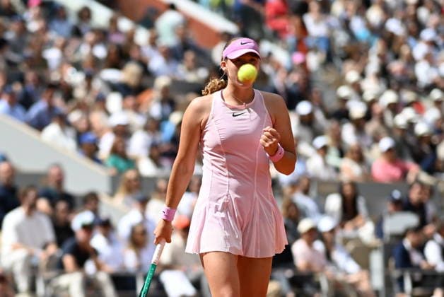 2026 French Open (Roland-Garros) - Women s singles final PARIS, FRANCE - JUNE 06: Maja Chwalinska (not seen) of Poland in action against Mirra Andreeva during the women s final singles match on day 14 of the French Open tennis tournament on Court Philippe-Chatrier at the Roland-Garros Complex in Paris, France on June 6, 2026. Burak Akbulut Anadolu Paris France. Editorial use only. Please get in touch for any other usage.  Copyright: x2026xAnadoluxBurakxAkbulutx