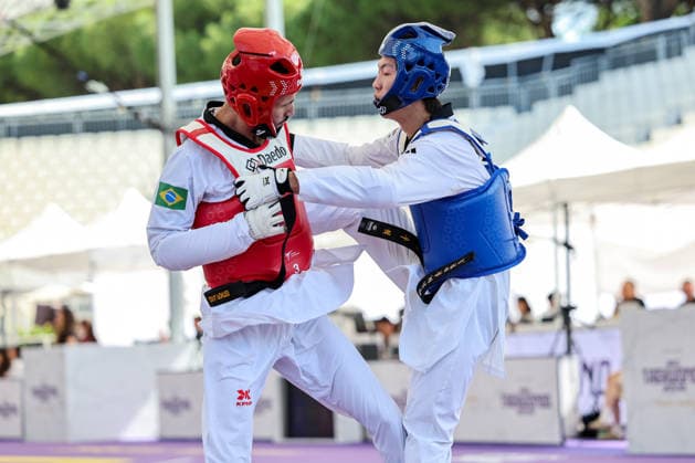 IPA85394312 - W.H. Jung (Korea) vs E. Pontese (Brazil) -68kg, Roma World Taekwondo Grand Prix 2026 during World Taekwondo Roma Grand Prix 2026, Taekwondo match in Rome, Italy, June 06 2026  Copyright: xLuigixMariani IPAxSportx xx 85394312
